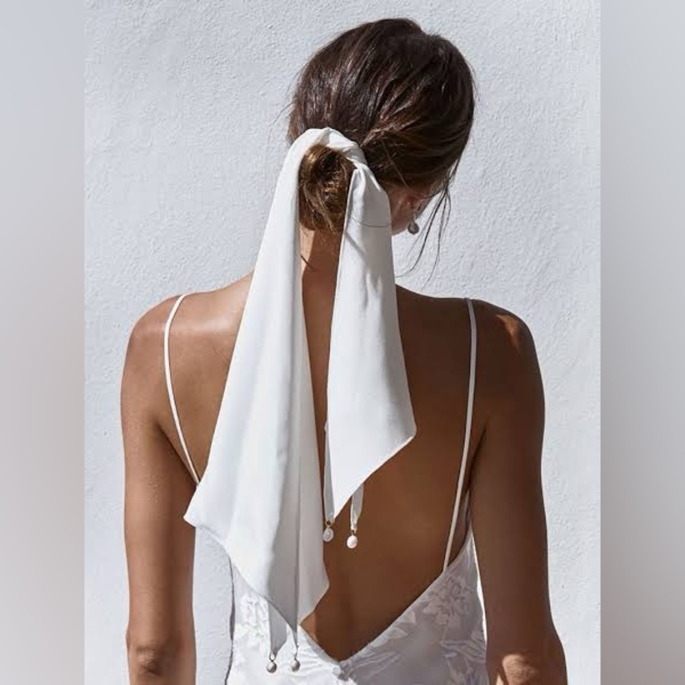 Grace Loves Lace Pope Scarf, NEW, NEVER WORN